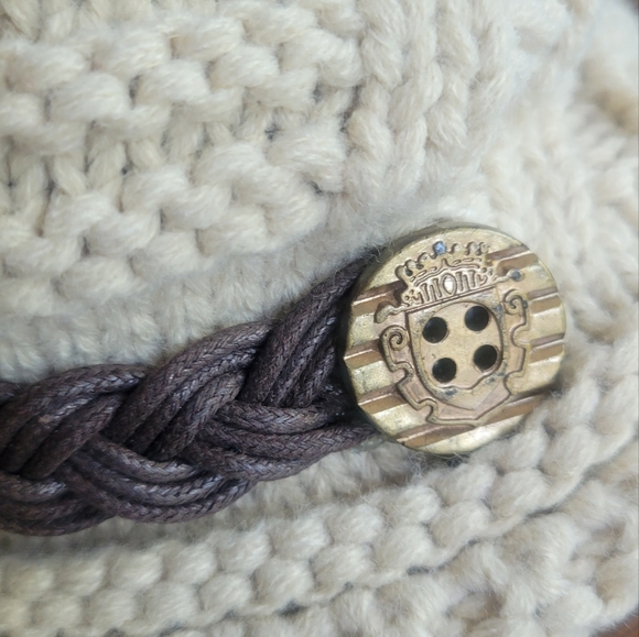 Darling Rimmed Hat - Picture 2 of 3